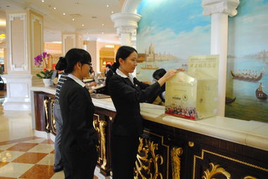 温情温暖，“幸福厨房”慈善募捐活动在住宿服务中温暖启动